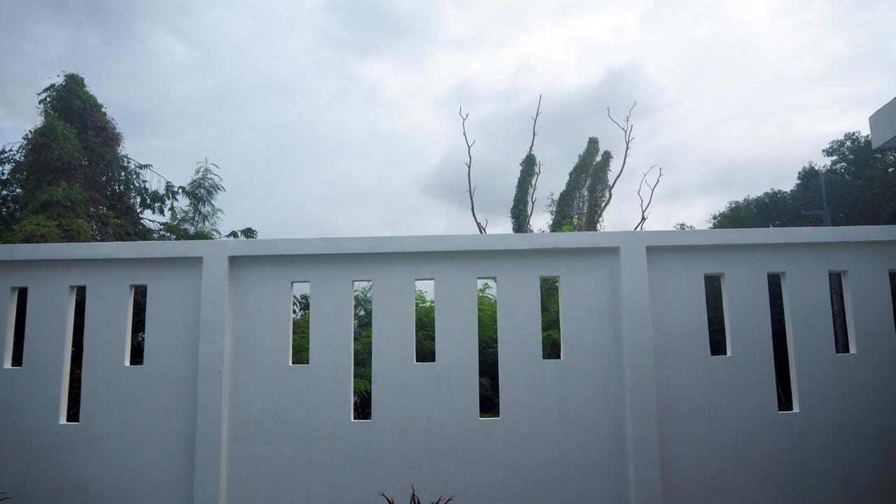 Villa Somewhere Phuket Thalang Exteriör bild