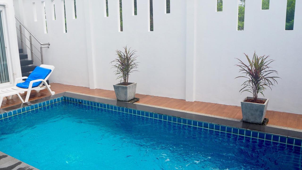 Villa Somewhere Phuket Thalang Exteriör bild