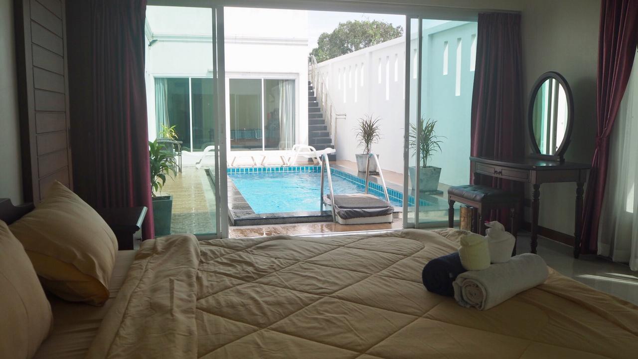 Villa Somewhere Phuket Thalang Exteriör bild